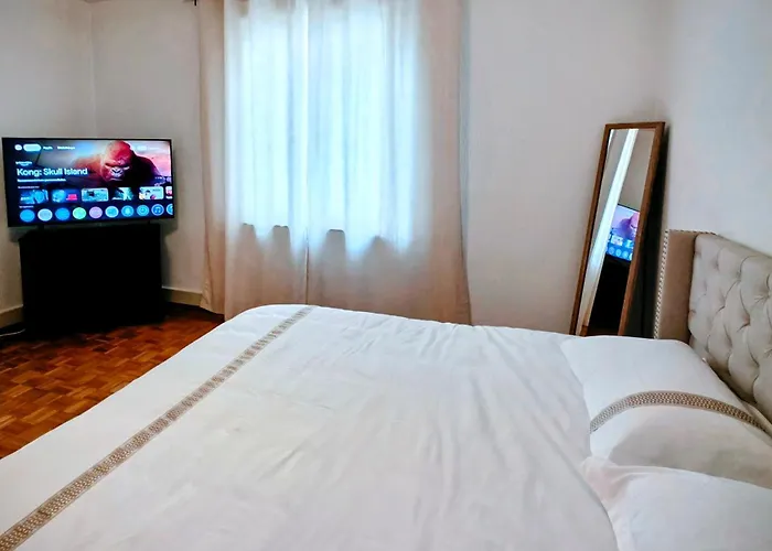 Quarto em Acomodações Particulares Elegant Near